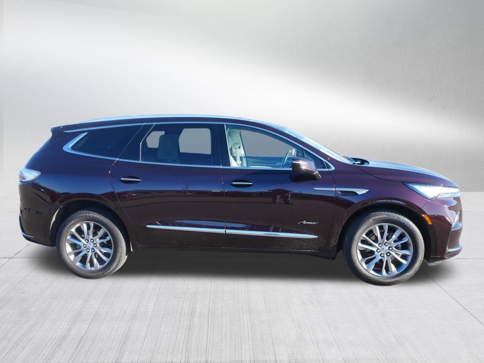 Used 2023 Buick Enclave Avenir w/ Avenir Technology Package image 8