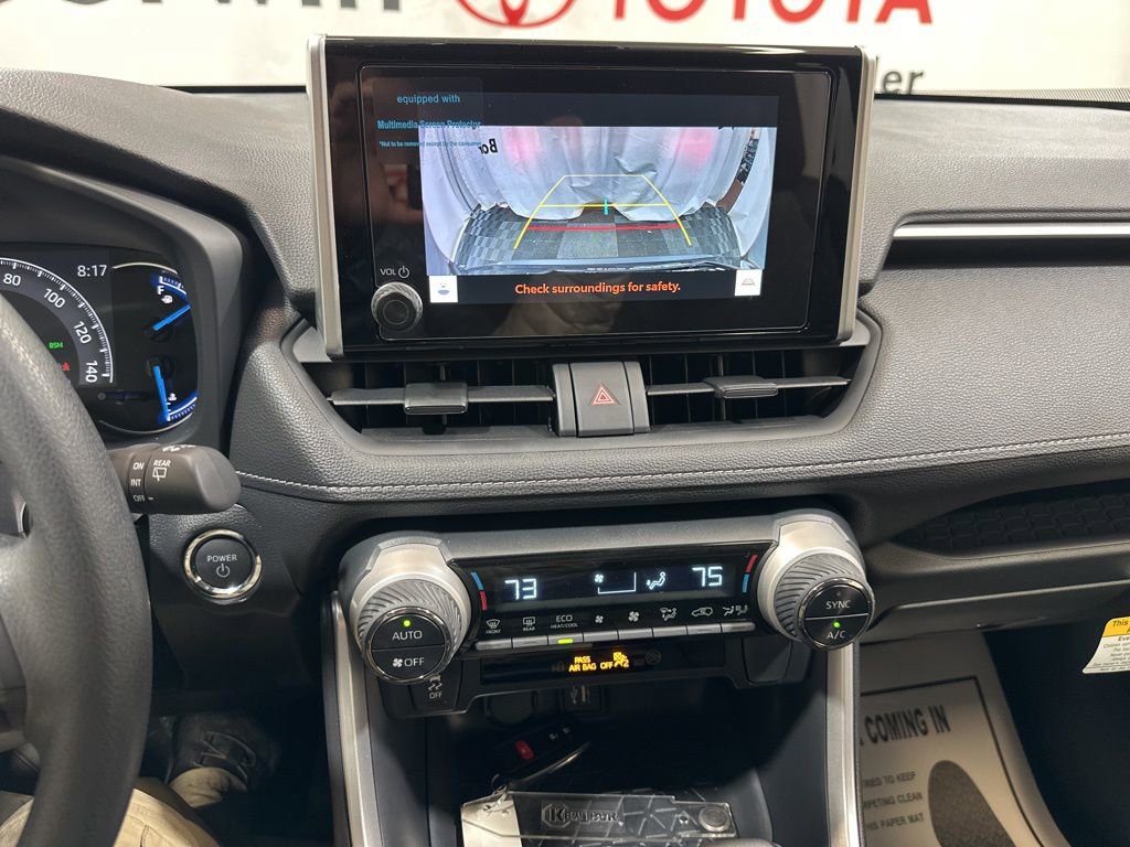 Used 2025 Toyota RAV4 XLE image 27