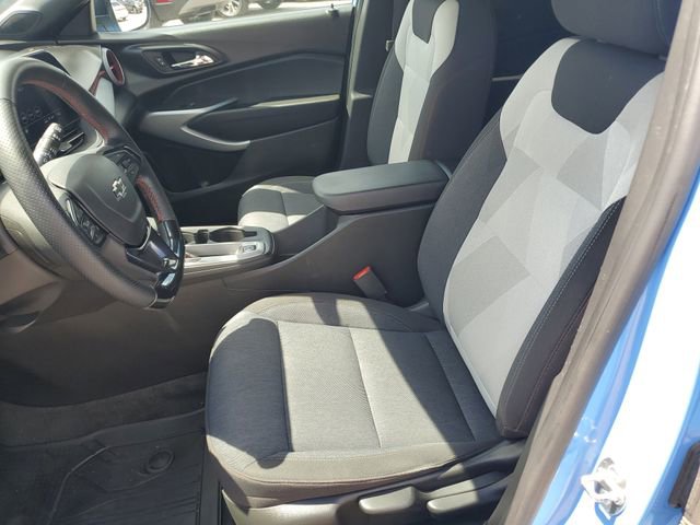Certified 2024 Chevrolet Trax RS w/ Driver Confidence Package FWD image 17