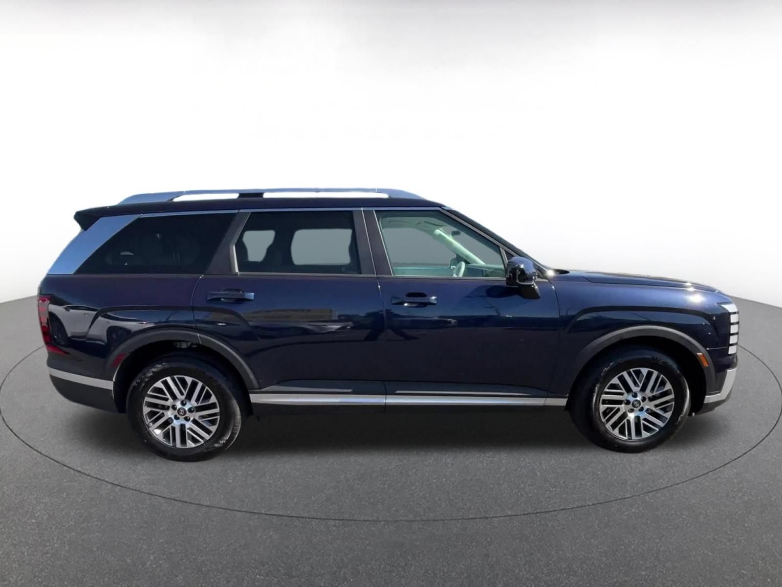 Used 2026 Hyundai Palisade SEL FWD image 15
