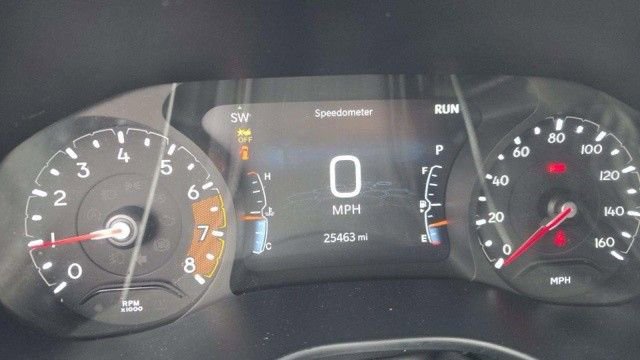 Used 2025 Jeep Compass Trailhawk image 12