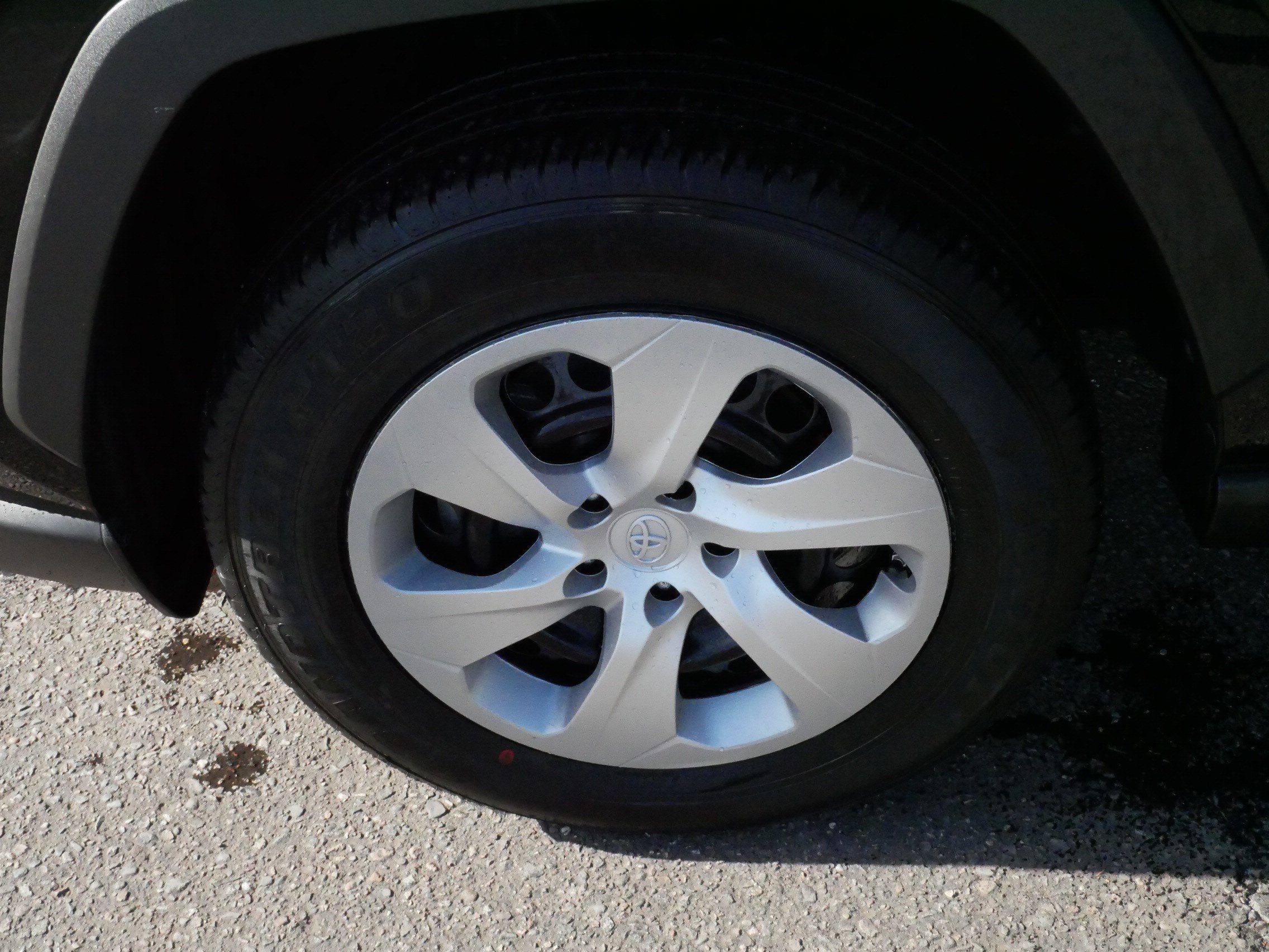 Certified 2023 Toyota RAV4 LE image 17