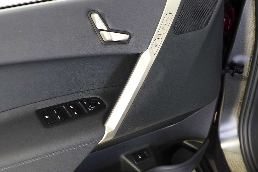 Certified 2023 BMW iX xDrive50 w/ Sport Package image 11