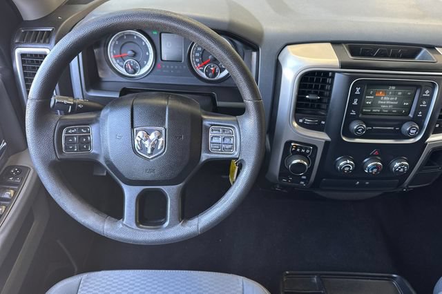 Used 2019 RAM 1500 Classic SLT AWD/4WD image 16