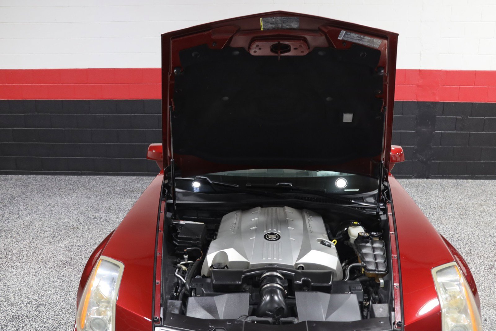 Used 2006 Cadillac XLR image 14