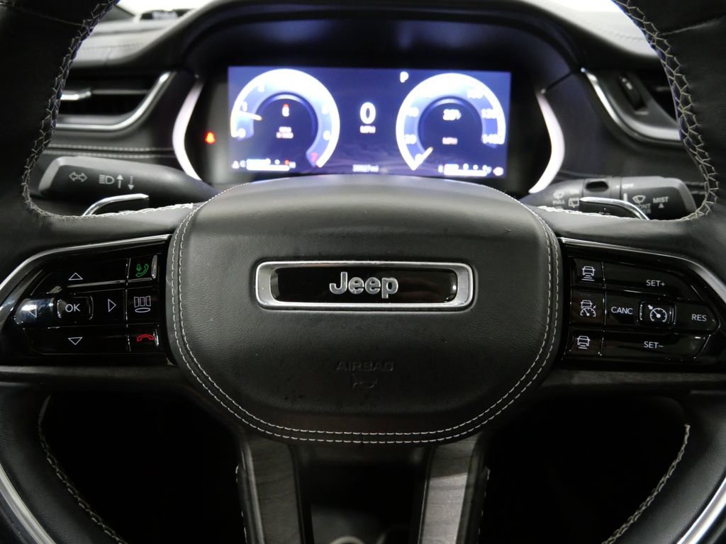 Used 2022 Jeep Grand Cherokee L Overland w/ Luxury Tech Group IV image 18