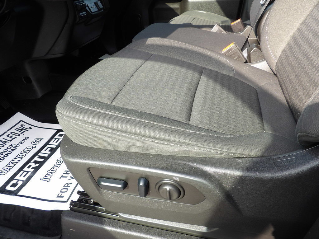 Used 2023 Chevrolet Silverado 3500 W/T w/ WT Convenience Package AWD/4WD image 18