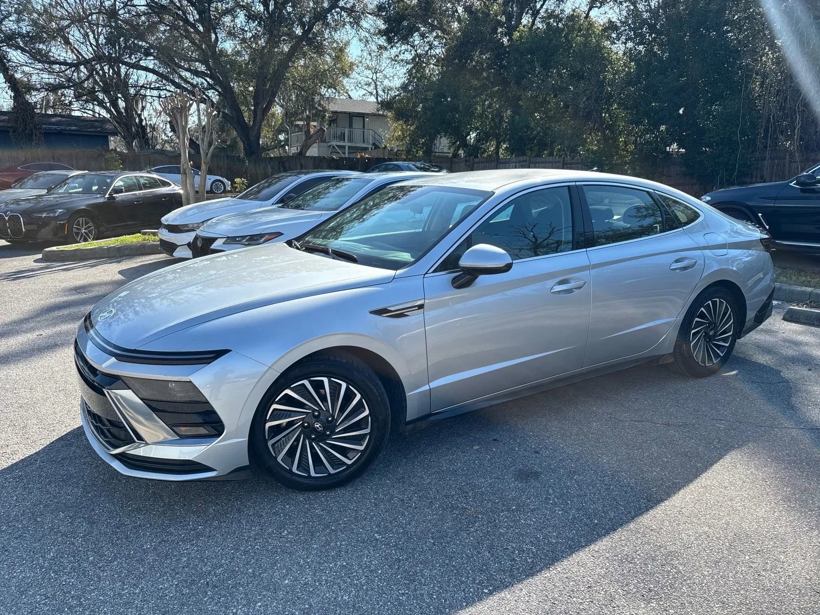 Used 2025 Hyundai Sonata SEL FWD image 3
