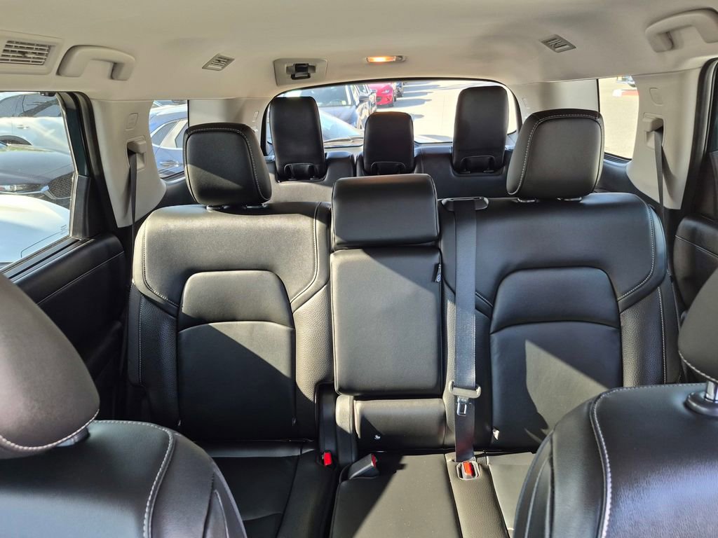 Used 2023 Nissan Pathfinder SL FWD image 22