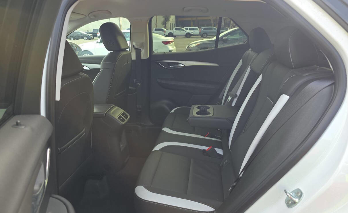 Used 2025 Buick Envision Sport Touring image 9