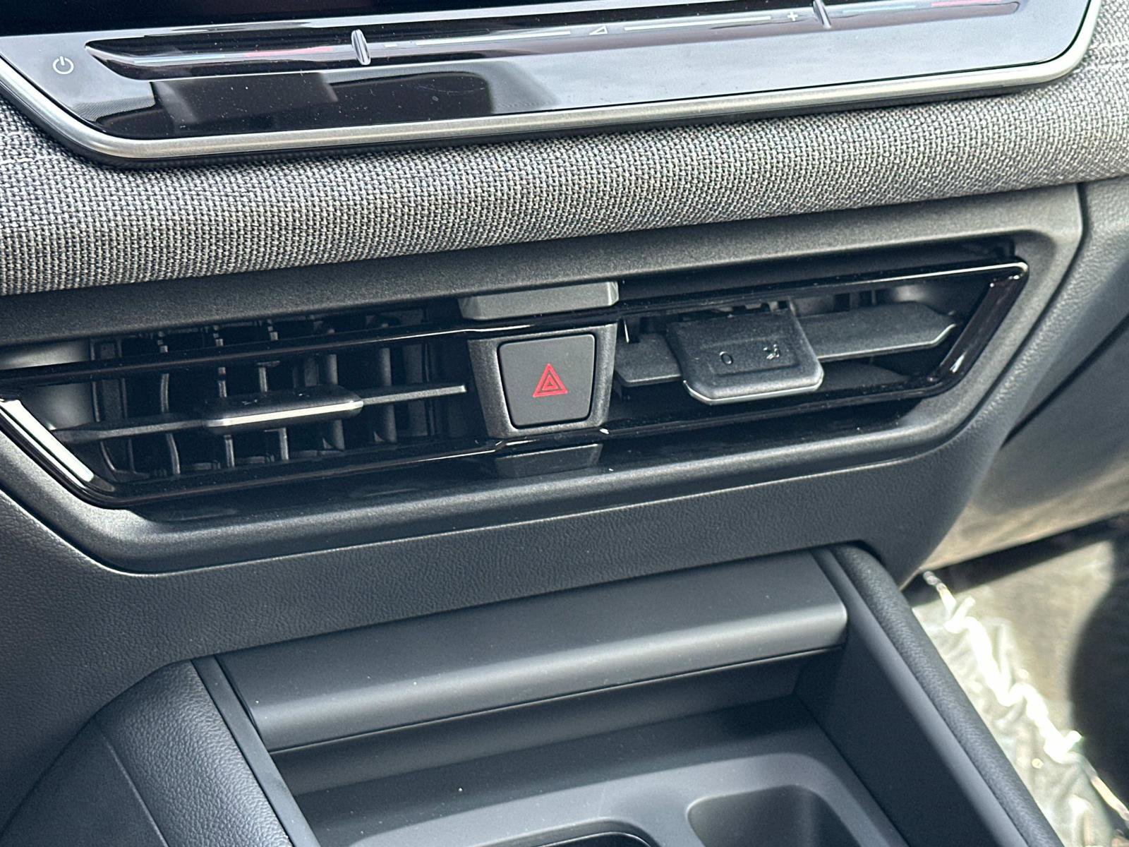 New 2025 Volkswagen Tiguan S image 29