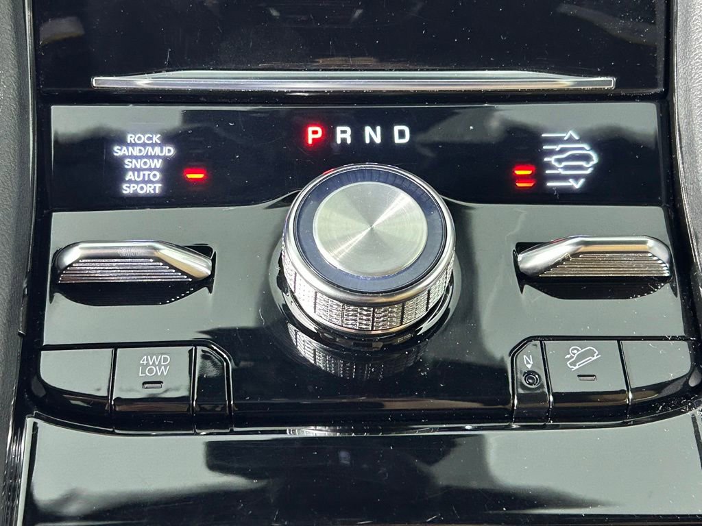 Used 2022 Jeep Grand Cherokee Summit w/ Advanced Protech Group IV AWD/4WD image 26
