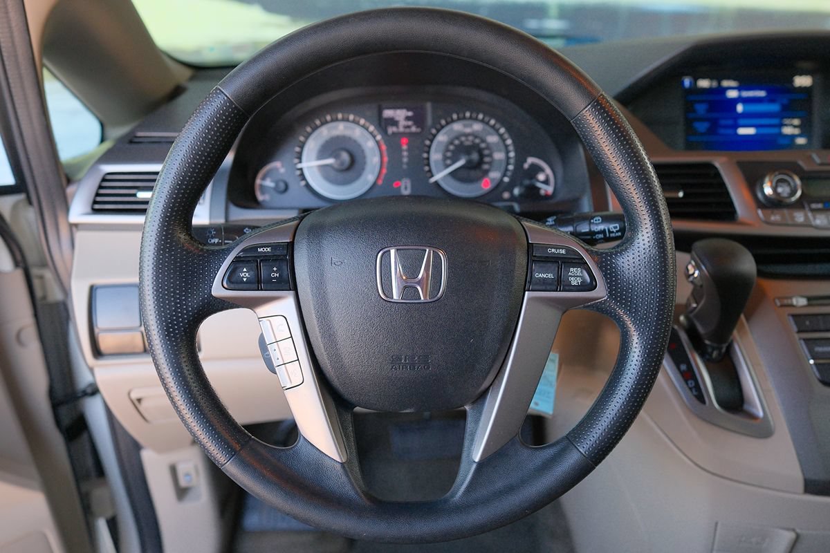 Used 2016 Honda Odyssey LX image 13