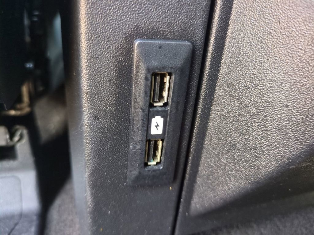 Used 2019 Ford F150 XLT image 16