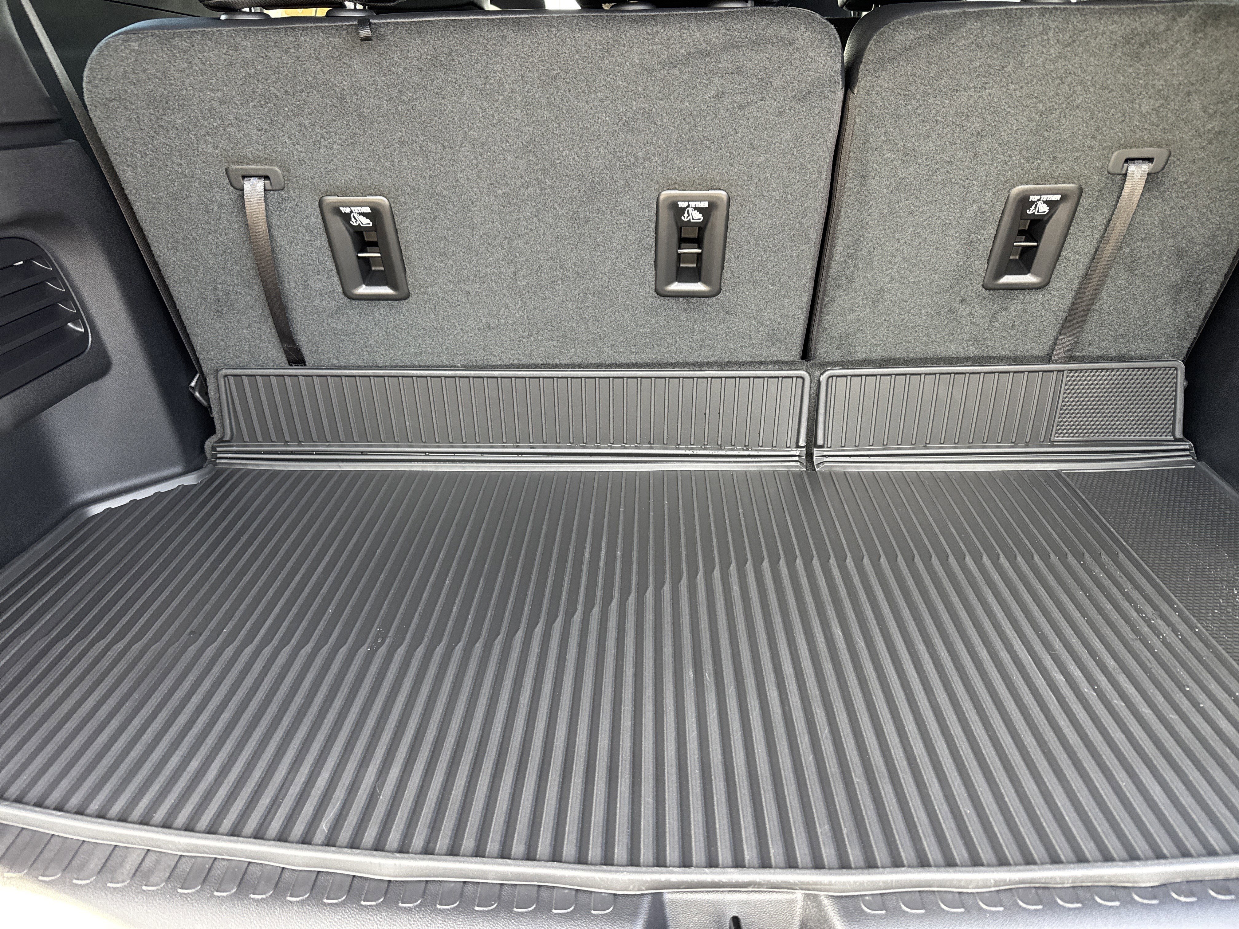 Used 2026 Chevrolet Traverse LT w/ Driver Confidence Package image 32