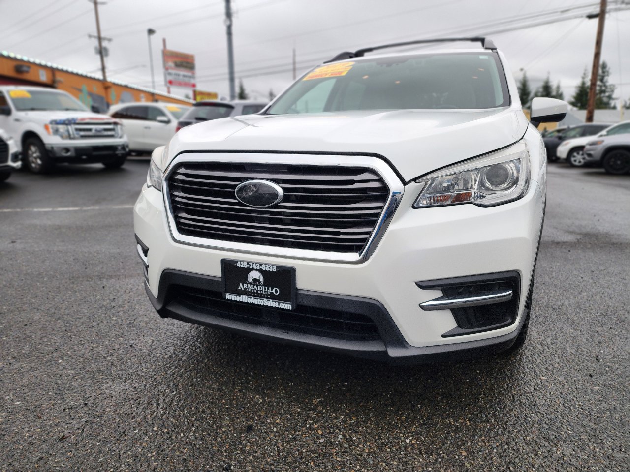 Used 2019 Subaru Ascent Premium image 2