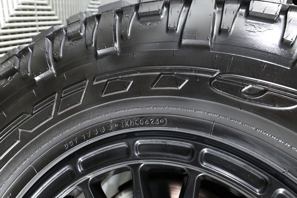 Used 2024 Ford F150 Raptor w/ Equipment Group 803A Raptor R AWD/4WD image 59