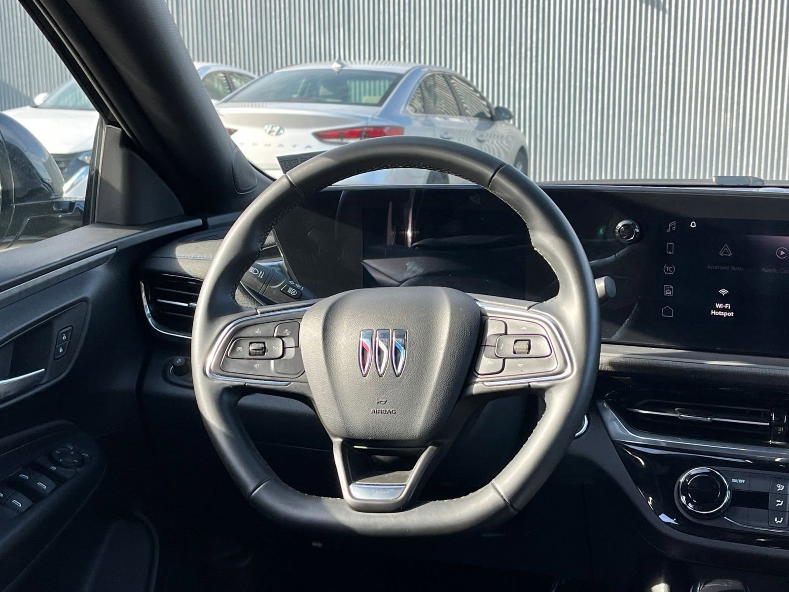 Used 2025 Buick Envista Sport Touring image 27