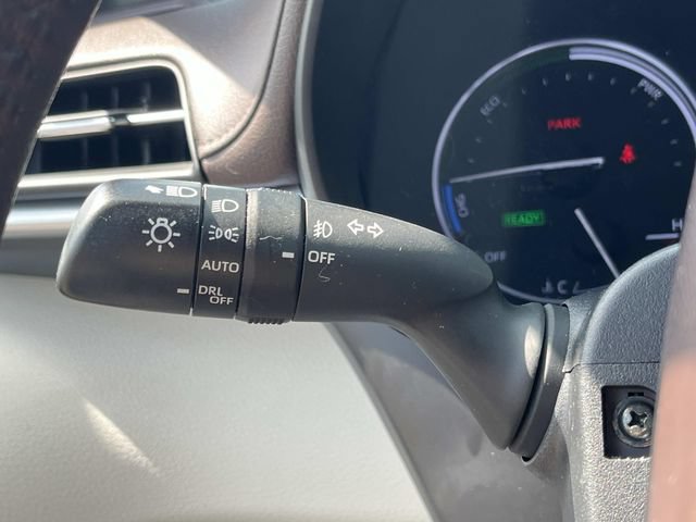 Used 2022 Toyota Sienna Platinum FWD image 30