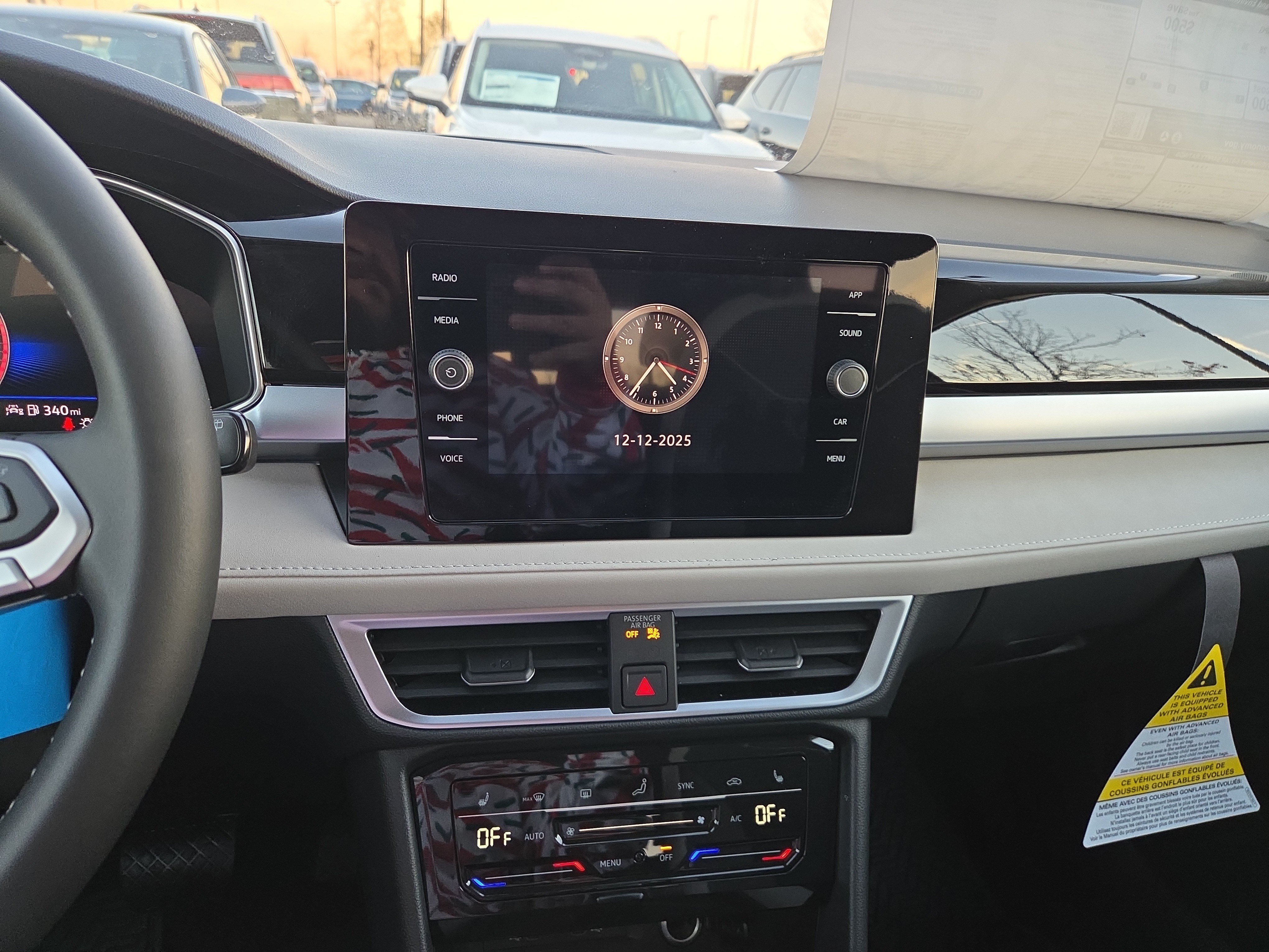 New 2026 Volkswagen Taos SE FWD image 10