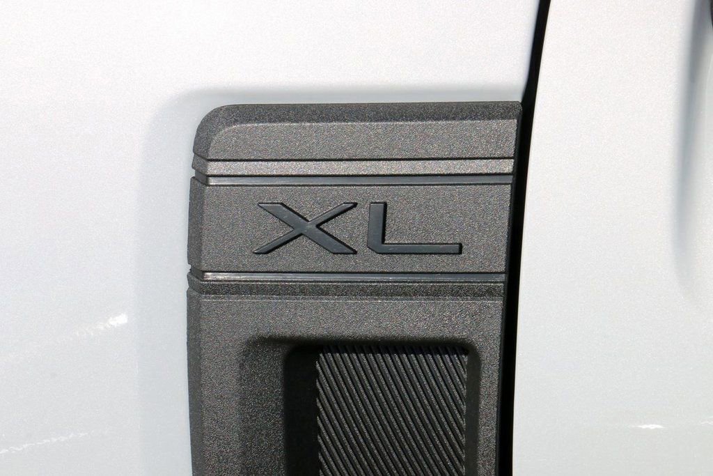 New 2026 Ford Maverick XL image 9