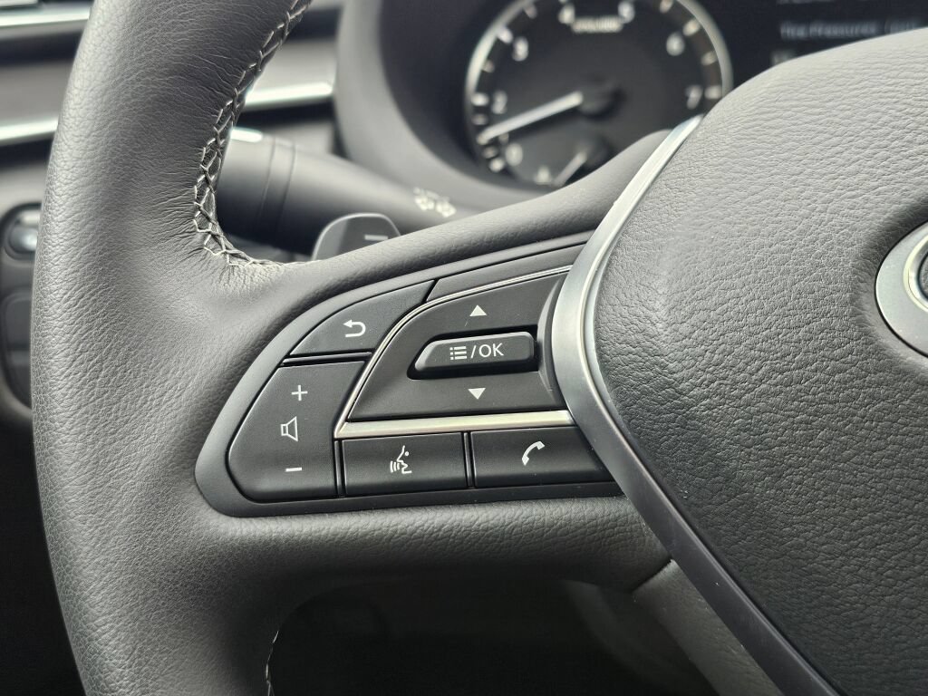 Used 2024 INFINITI QX50 Luxe AWD/4WD image 31