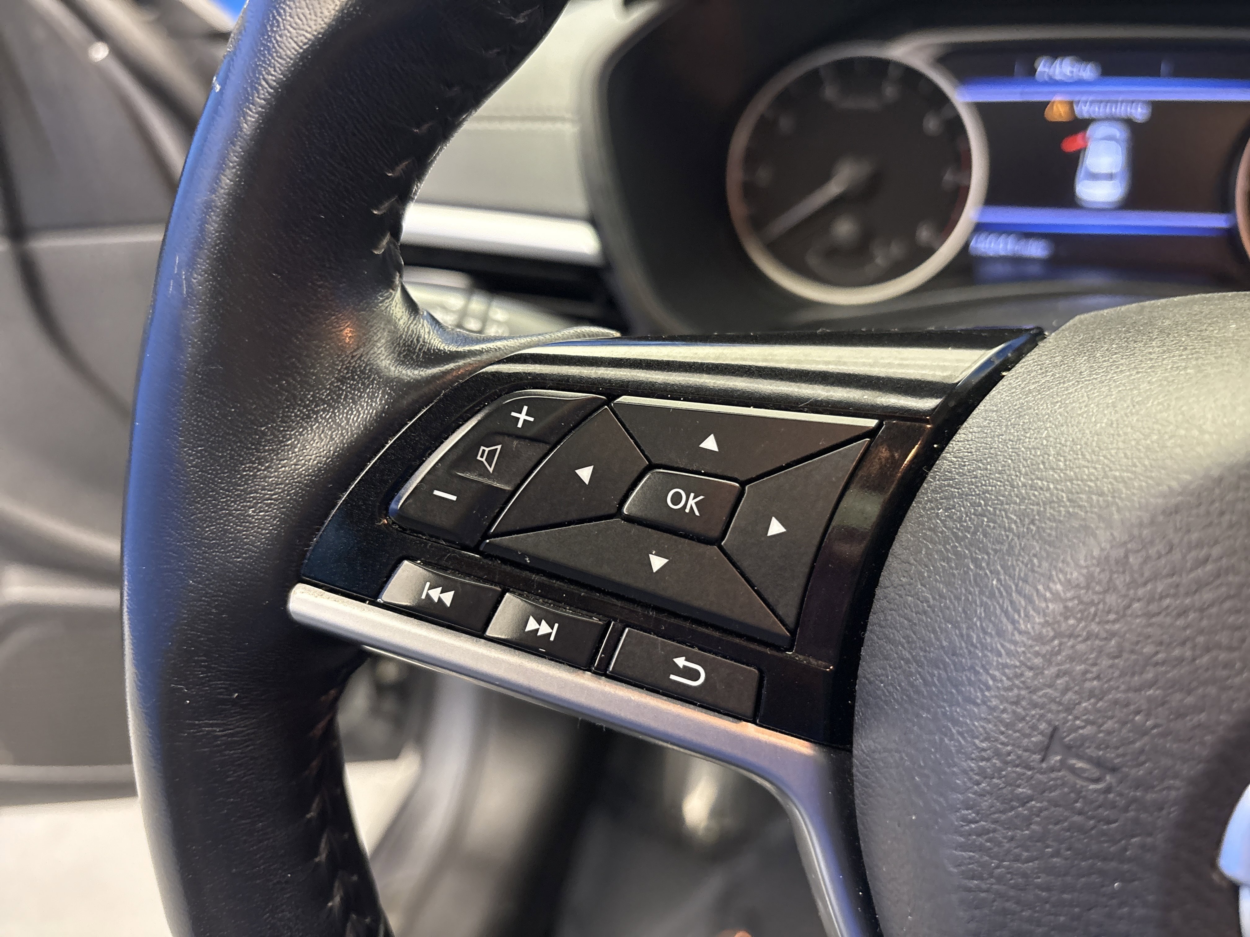 Used 2019 Nissan Altima 2.5 SV FWD image 15