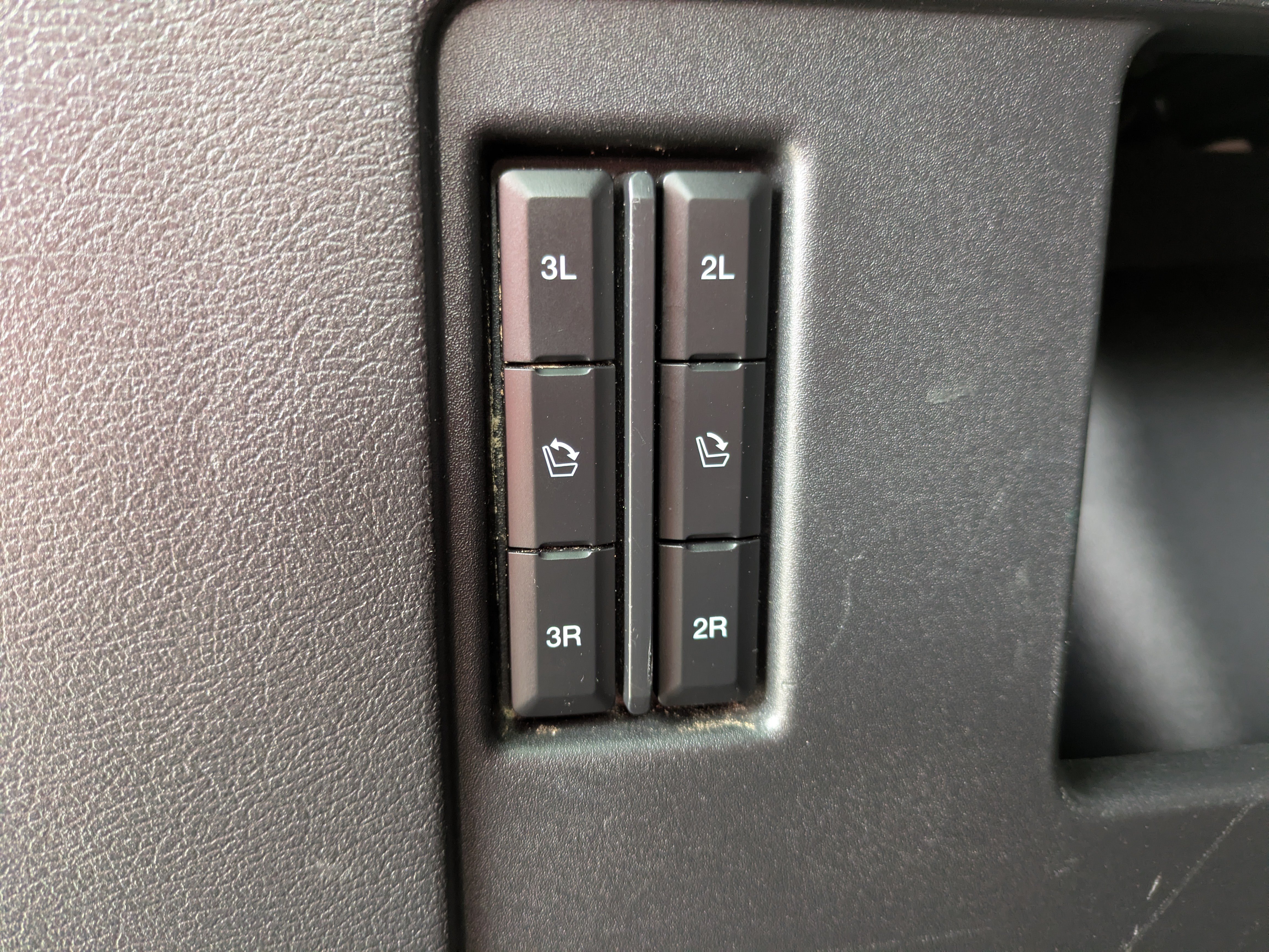 Used 2022 Ford Expedition Max Platinum RWD image 11