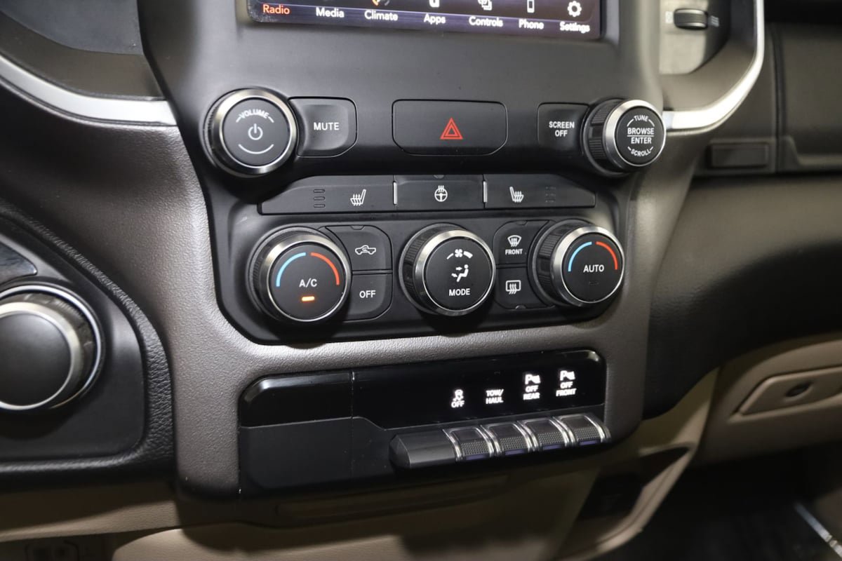 Used 2020 RAM 1500 Big Horn AWD/4WD image 26
