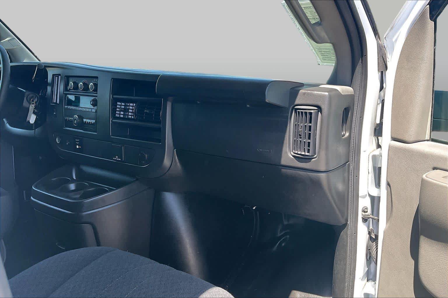 Certified 2025 GMC Savana 2500 w/ Driver Convenience Package RWD image 16