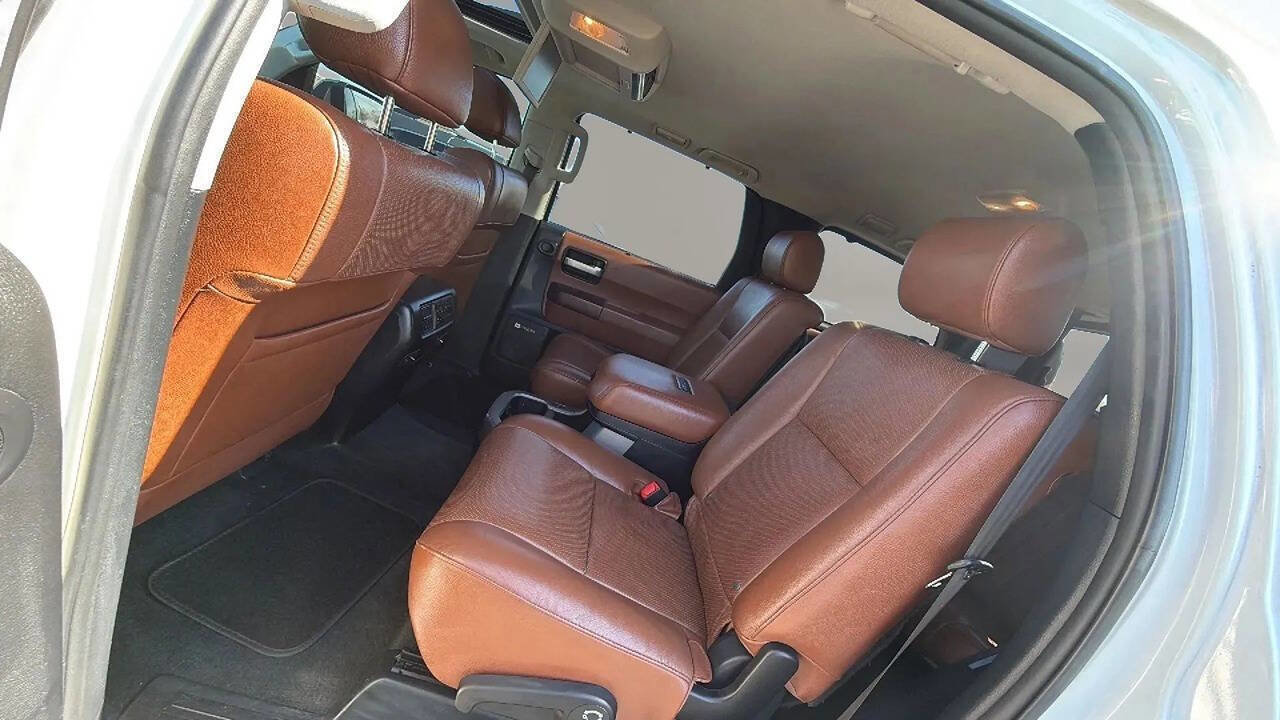 Used 2014 Toyota Sequoia Platinum AWD/4WD image 16