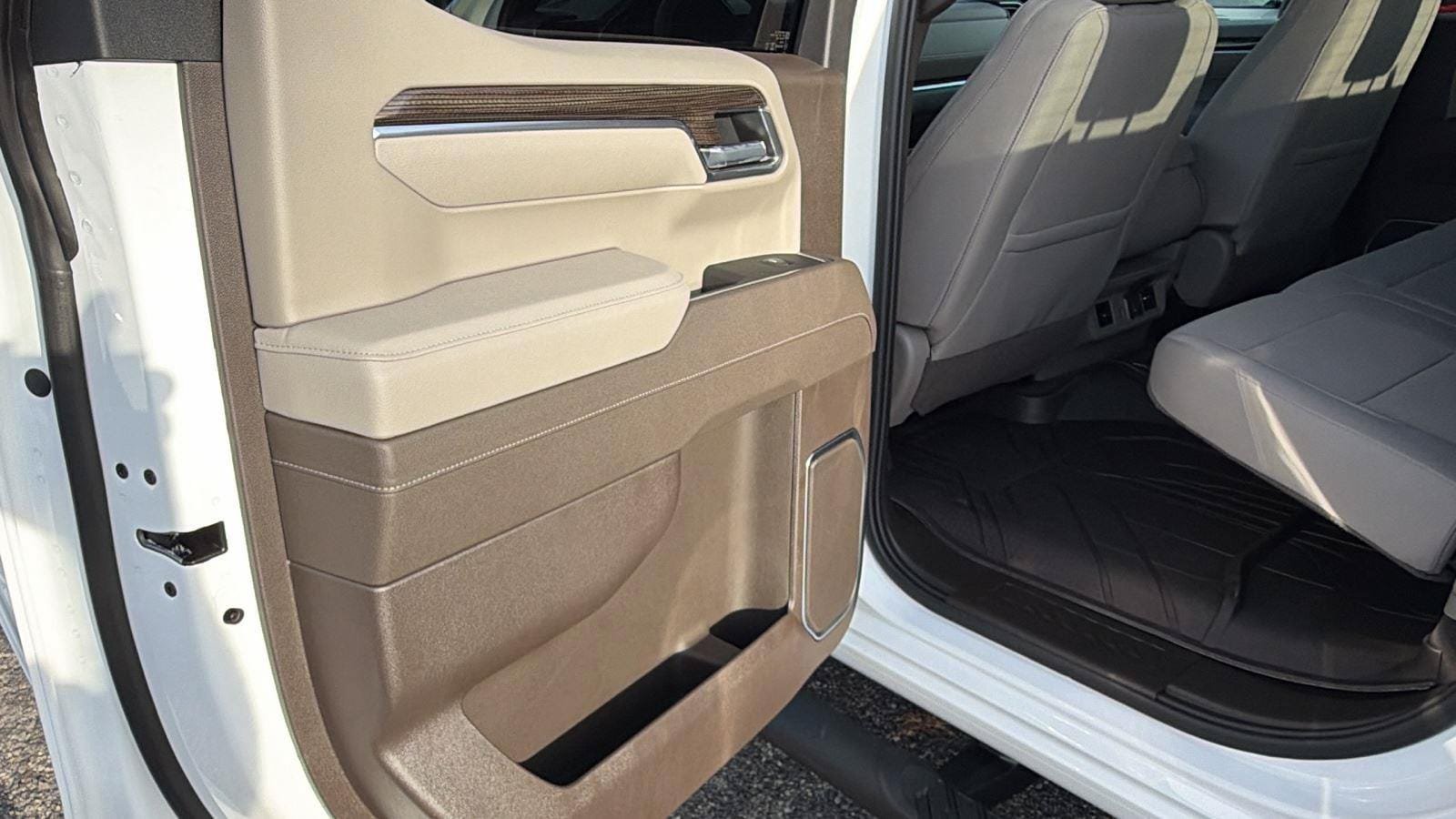 New 2026 Chevrolet Silverado 1500 RST w/ RST Select Package RWD image 17