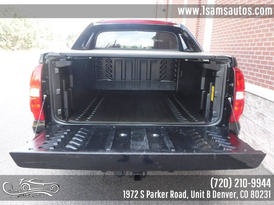 Used 2013 Chevrolet Avalanche LTZ AWD/4WD image 27
