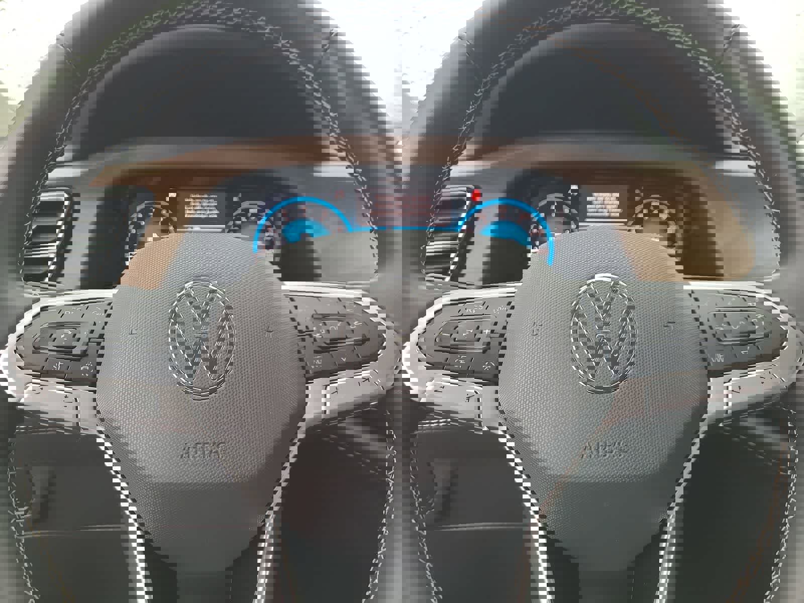 Used 2024 Volkswagen Atlas SE image 23