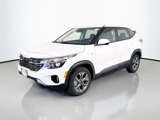 Used 2026 Kia Seltos LX AWD/4WD image 2