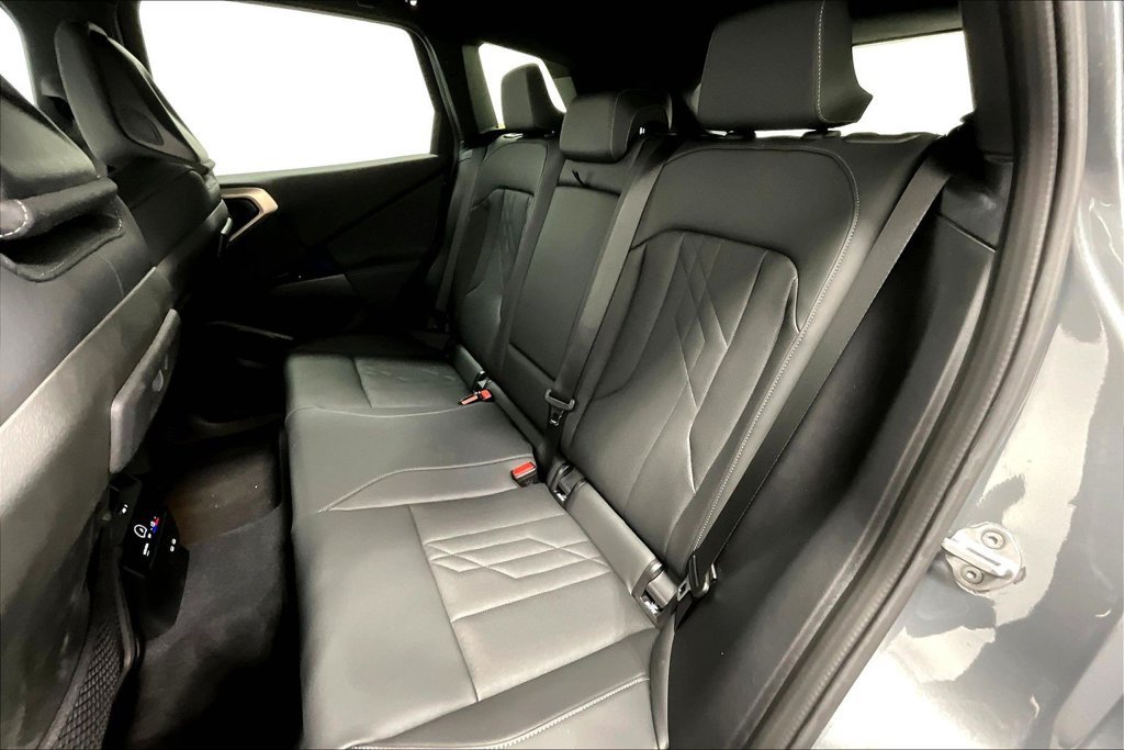 New 2025 BMW X3 xDrive30i w/ Convenience Package AWD/4WD image 18