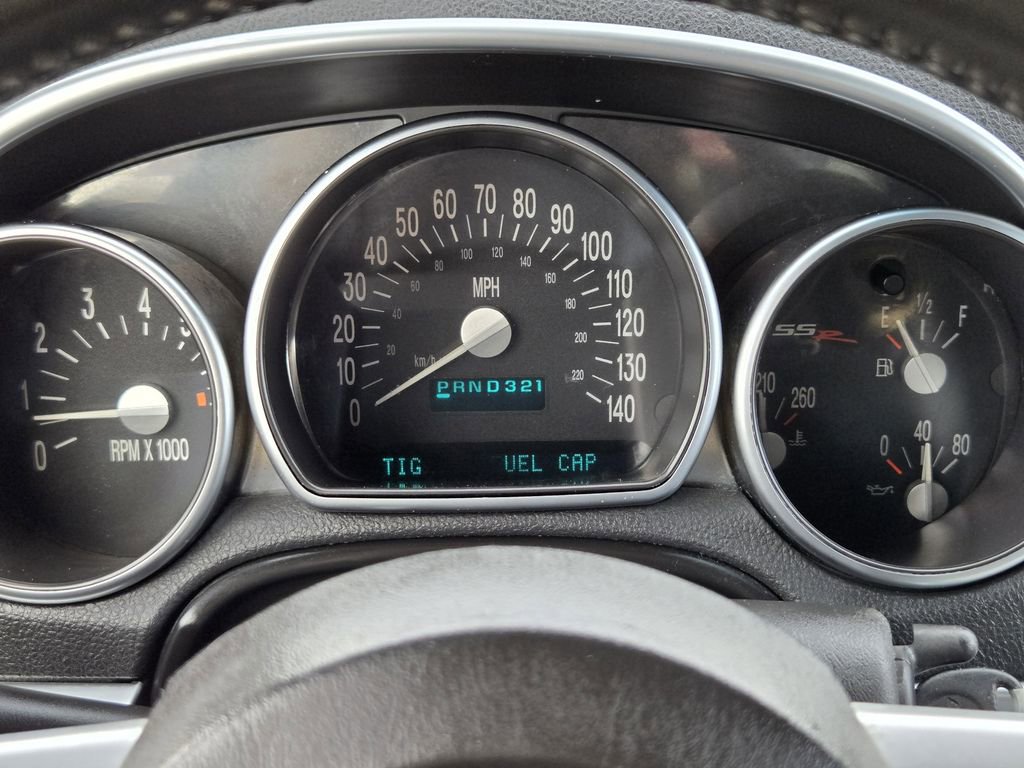 Used 2005 Chevrolet SSR w/ Preferred Equipment Group image 14