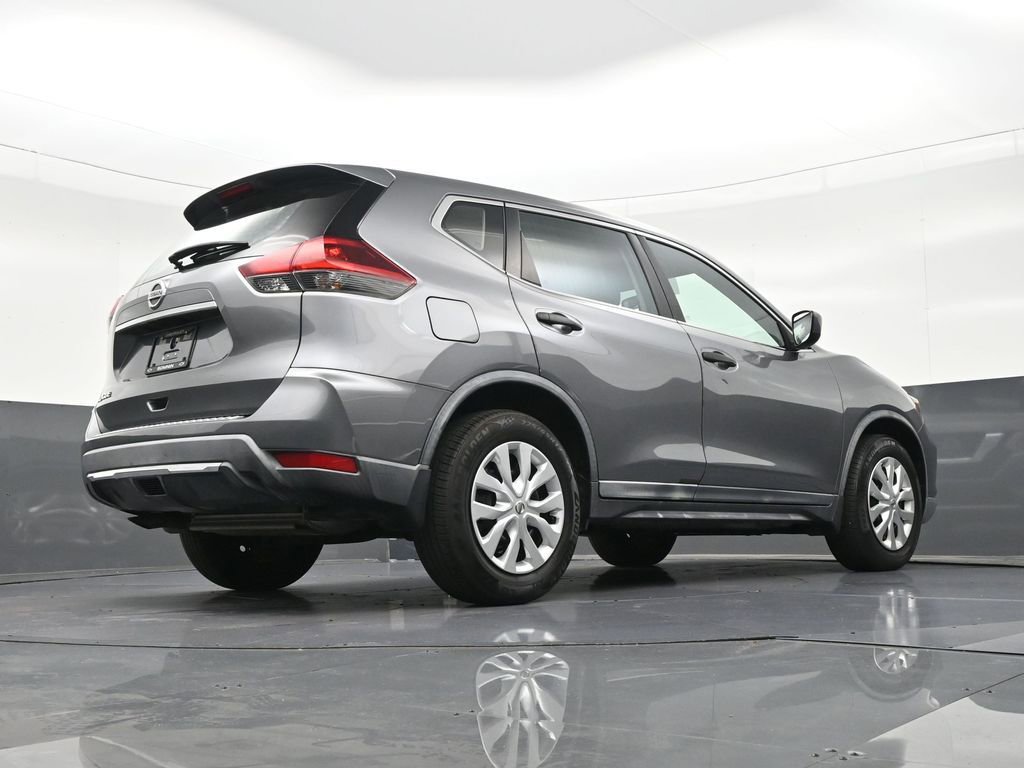Used 2018 Nissan Rogue S image 27