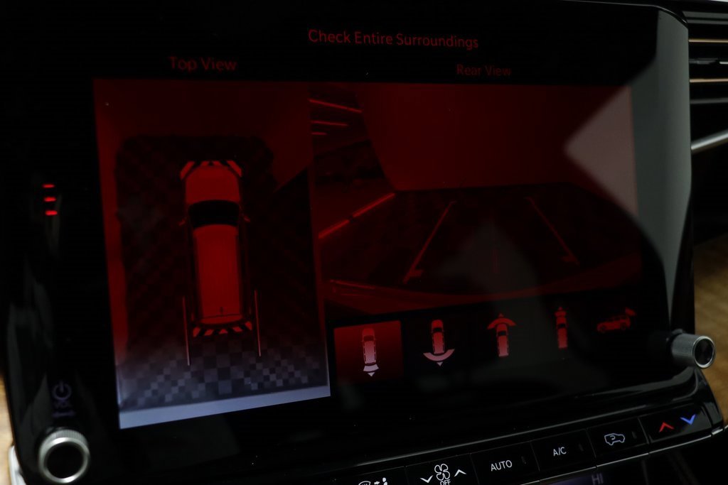 Used 2024 Jeep Grand Wagoneer L Series III image 11