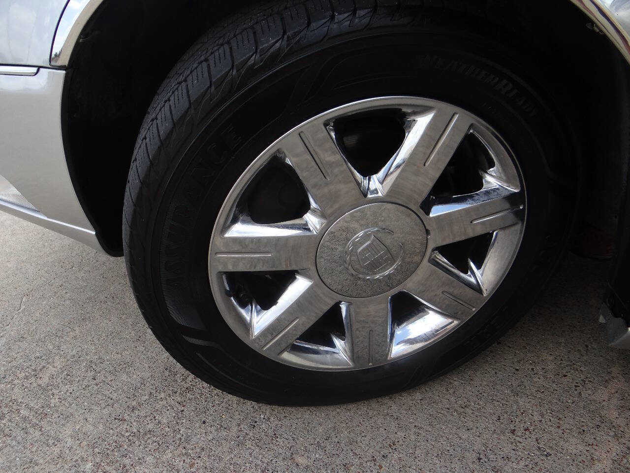 Used 2007 Cadillac DTS Luxury I w/ Sun And Sound Package FWD image 36
