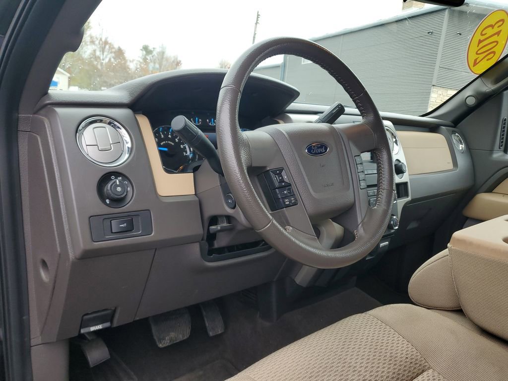Used 2013 Ford F150 XLT w/ XLT Chrome Pkg image 12