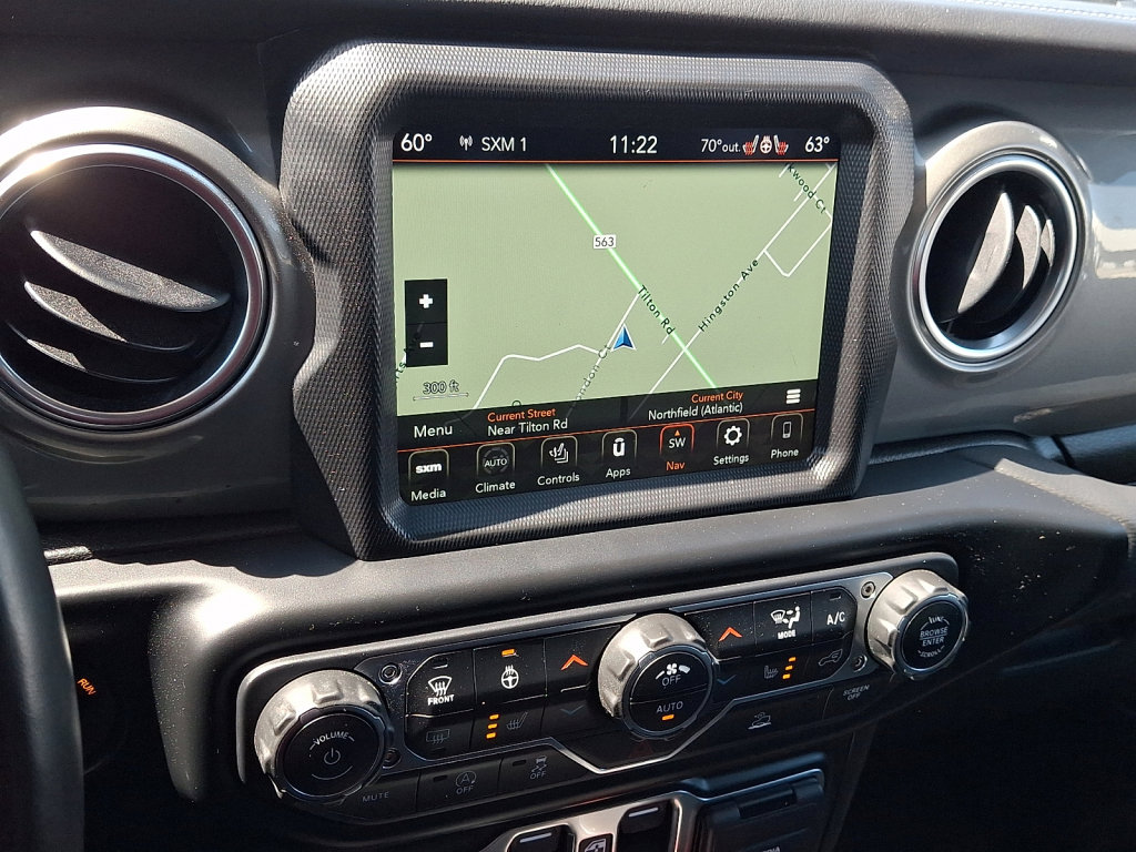 Used 2022 Jeep Wrangler Unlimited Sahara w/ Cold Weather Group AWD/4WD image 27