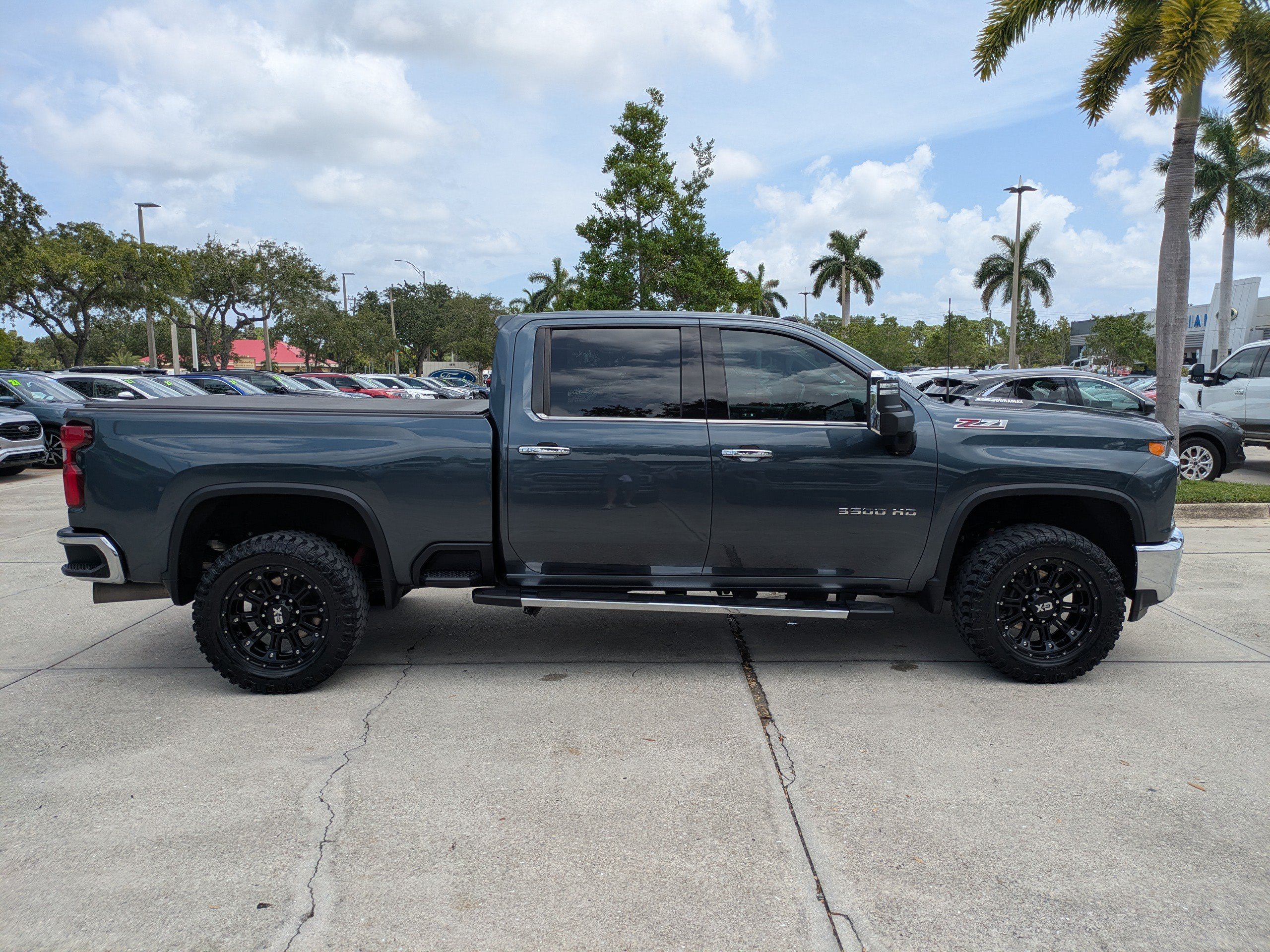 Used 2020 Chevrolet Silverado 3500 LTZ w/ LTZ Premium Package AWD/4WD image 3