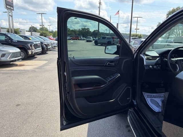 Used 2016 GMC Yukon SLE w/ HD Trailering Package AWD/4WD image 12