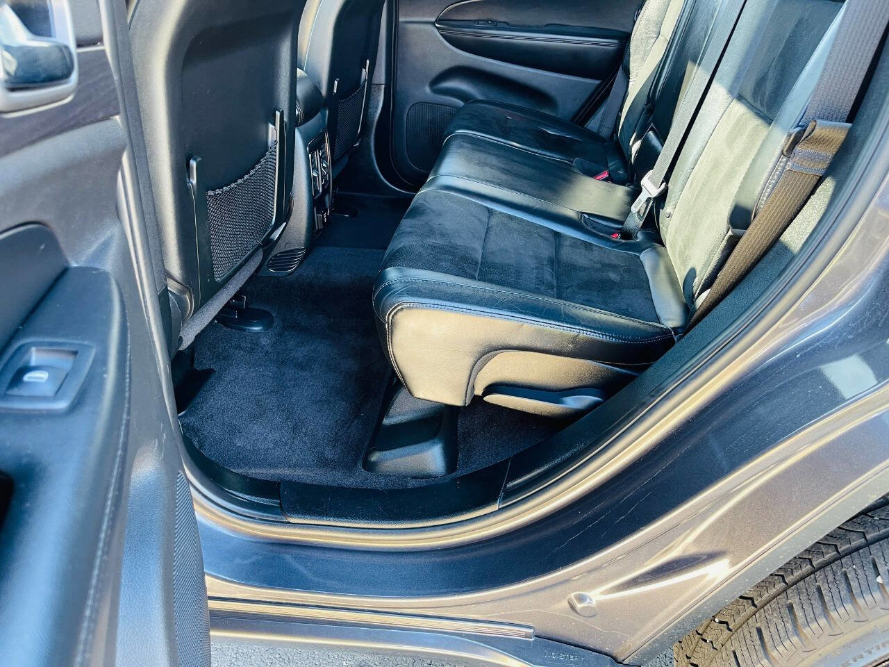 Used 2018 Jeep Grand Cherokee Altitude image 21