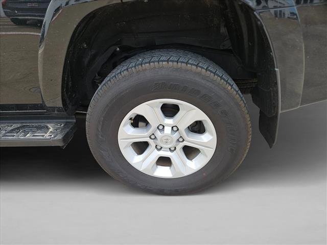 Used 2024 Toyota 4Runner SR5 AWD/4WD image 9