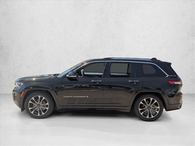 Used 2023 Jeep Grand Cherokee Overland AWD/4WD image 9