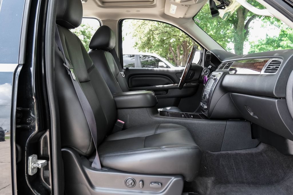 Used 2013 GMC Yukon XL Denali AWD/4WD image 51