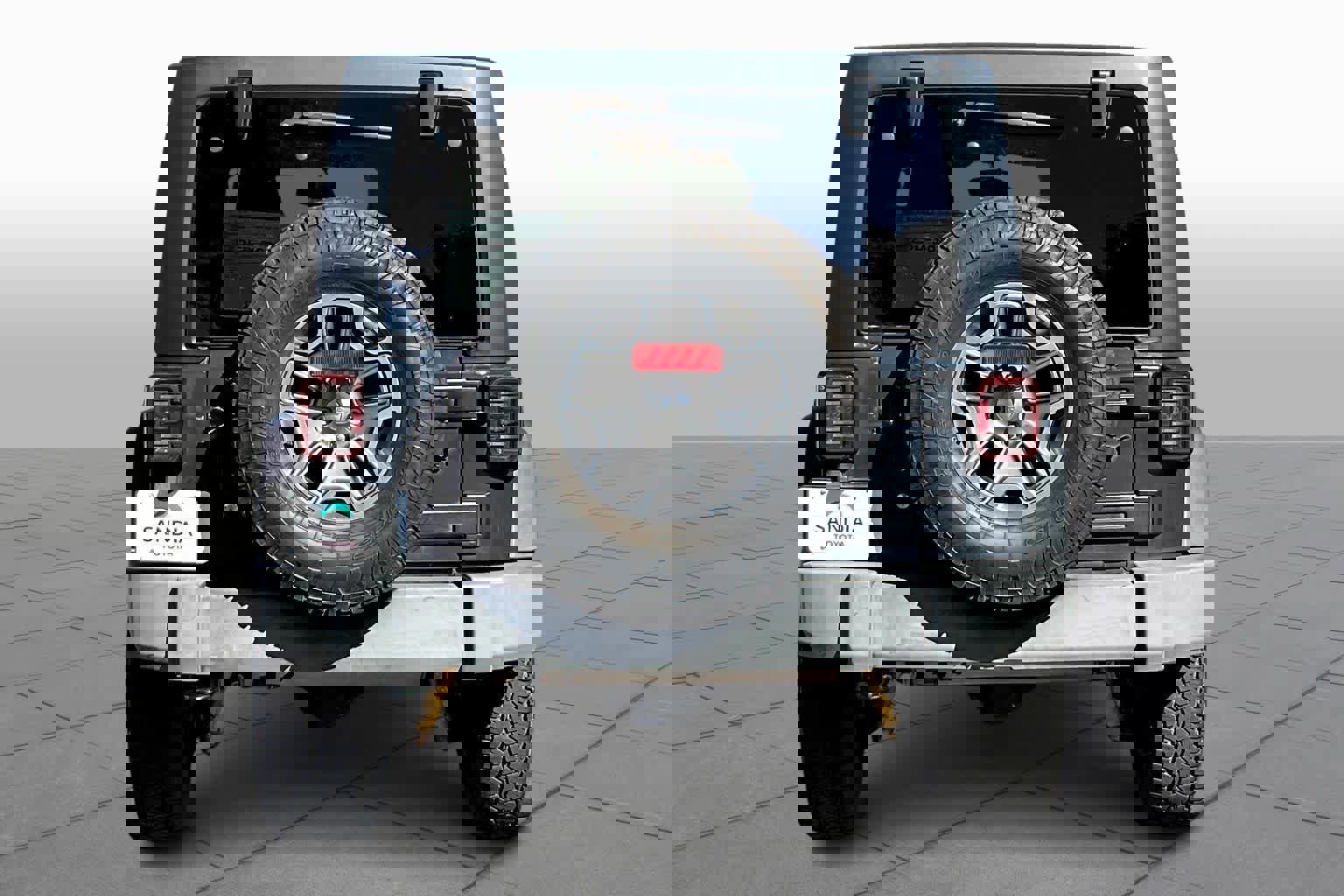 Used 2016 Jeep Wrangler Unlimited Rubicon w/ Connectivity Group image 4