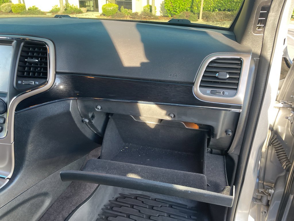 Used 2016 Jeep Grand Cherokee Limited 75th Anniversary image 76